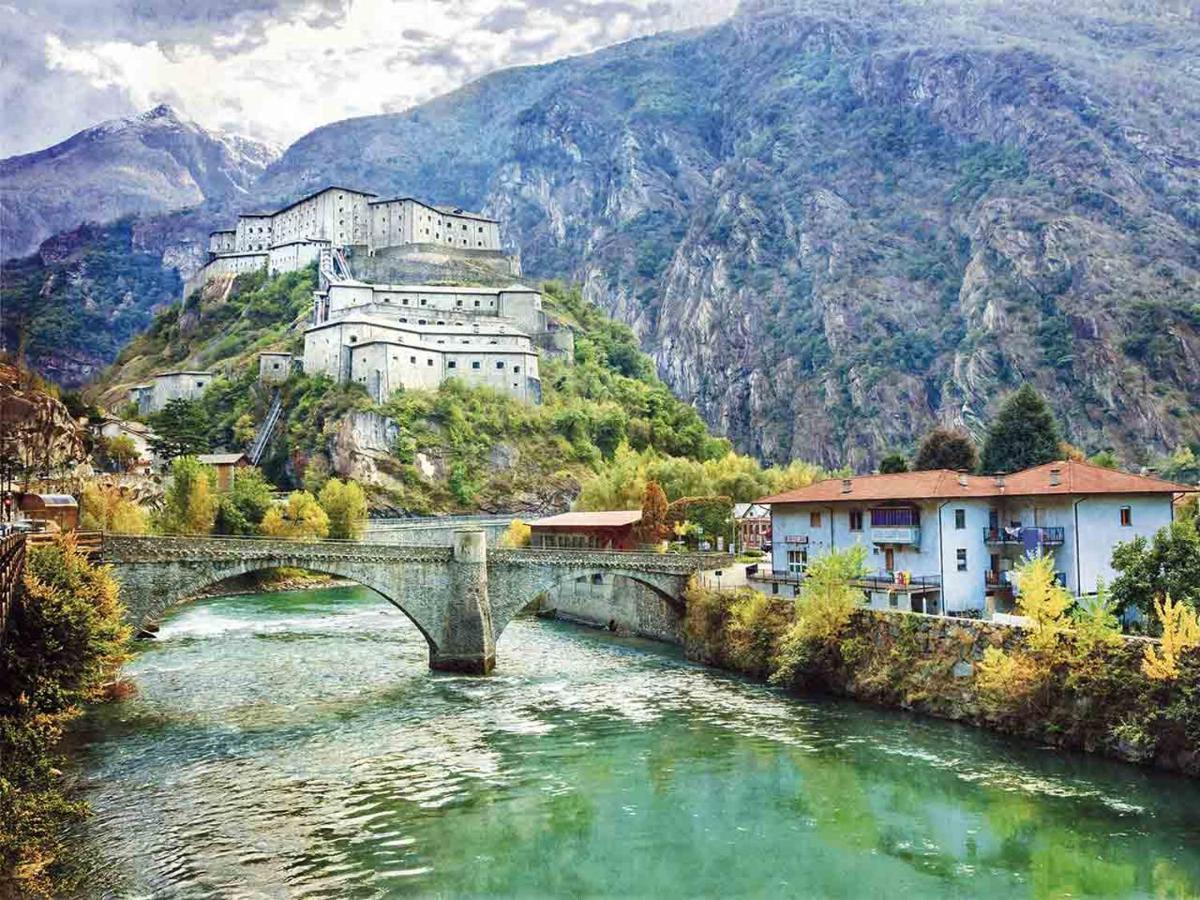 La Lupa Apartment - In The Heart Of Aosta With Car Box ภายนอก รูปภาพ